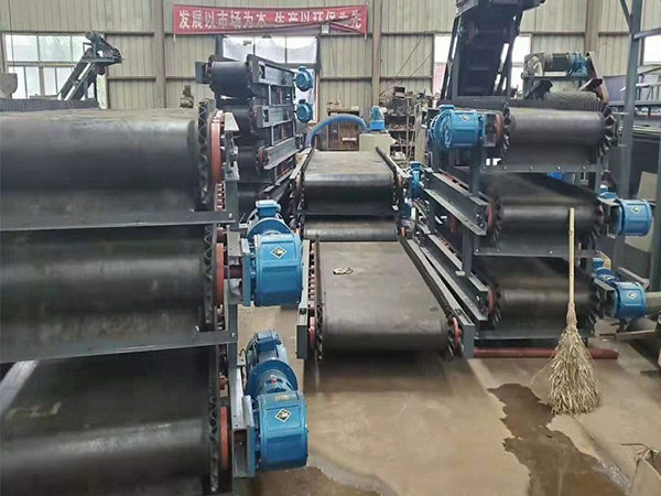 南阳矿石定量喂料机