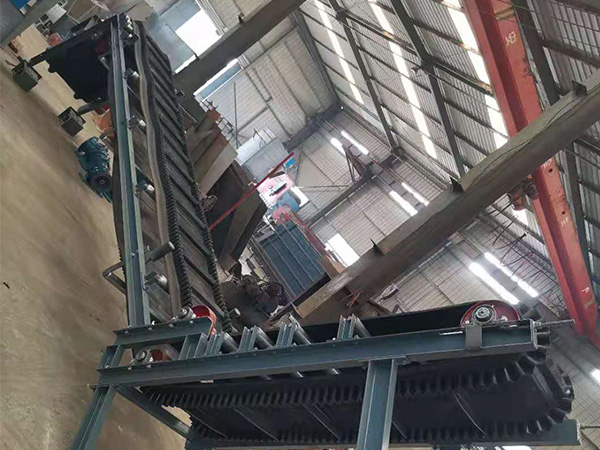 南阳爬坡皮带机